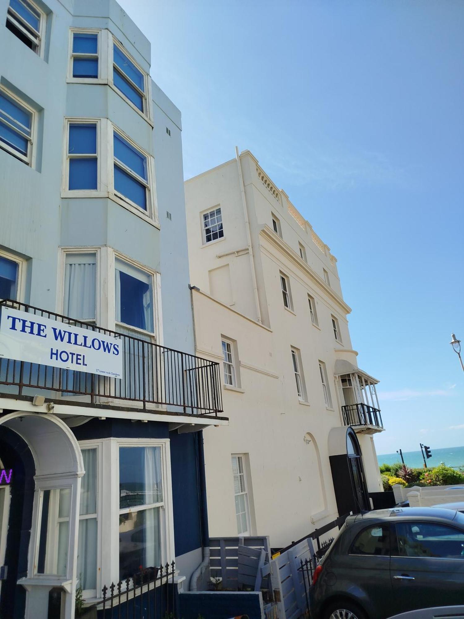 The Willows Hove Buitenkant foto